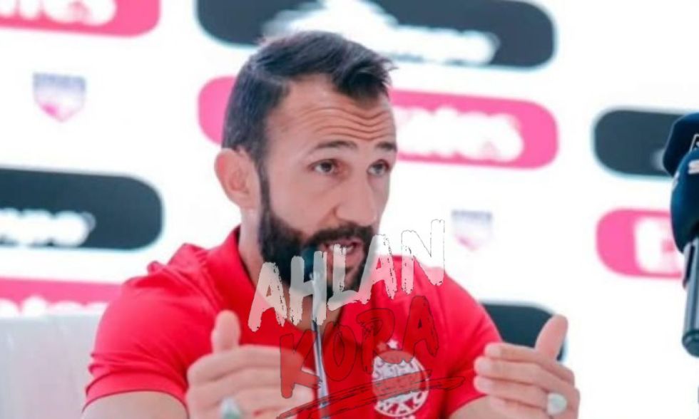 الزمالك يفتح باب المفاوضات مع عادل رمزي لخلافة أيمن الرمادي